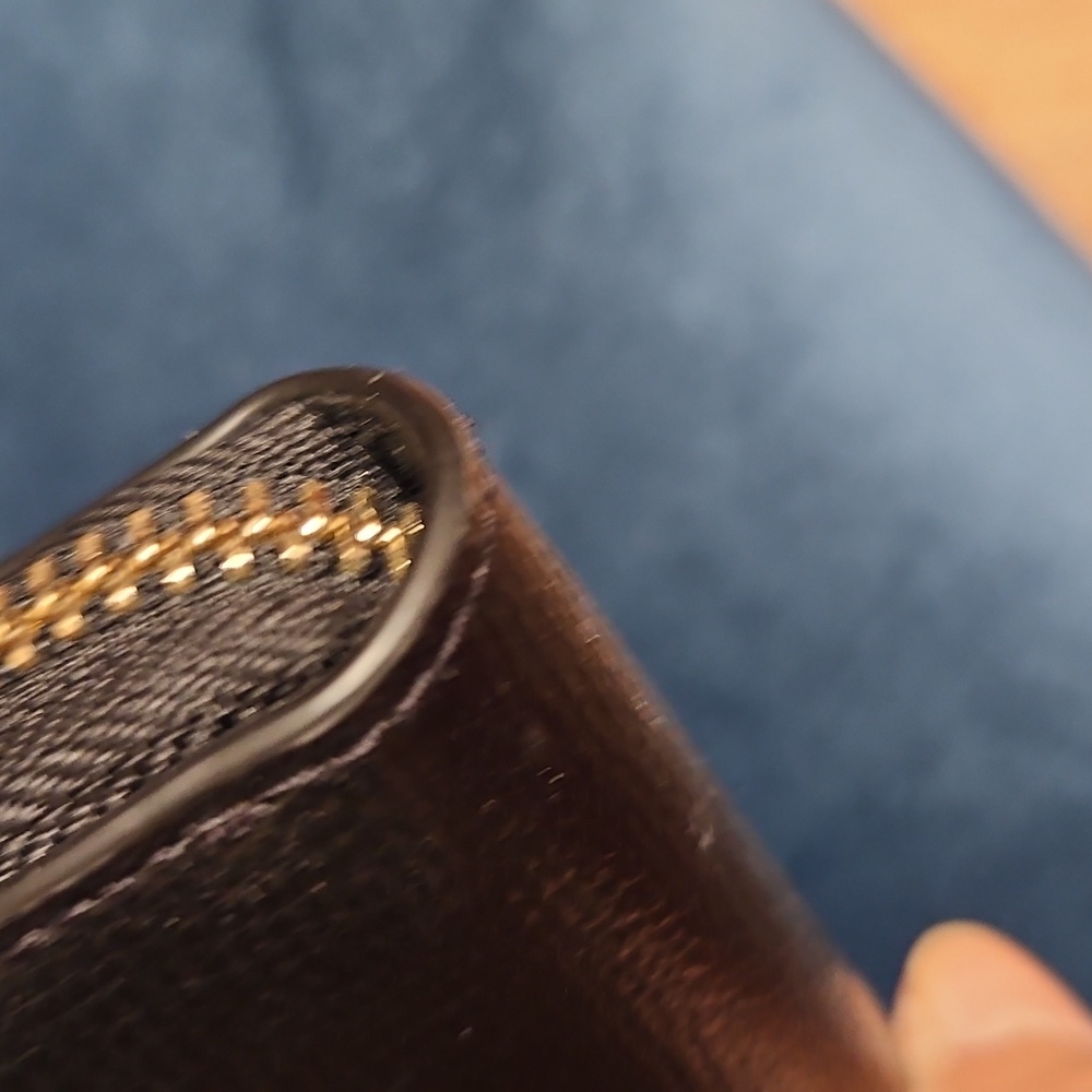 Kate Spade Wallet - Picture 6 of 6